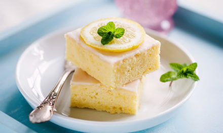 Zitronen-Buttermilch Kuchen vom Blech