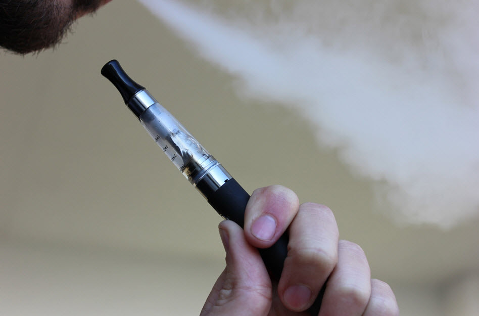 Dampfen statt qualmen – warum die E-Zigarette die bessere Wahl ist