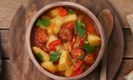 Eintopf mit Möhren und Kartoffeln – ideal für kalte Wintertage
