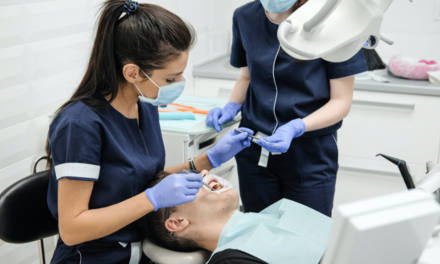Den richtigen Zahnarzt finden – was ist bei der Wahl zu beachten?
