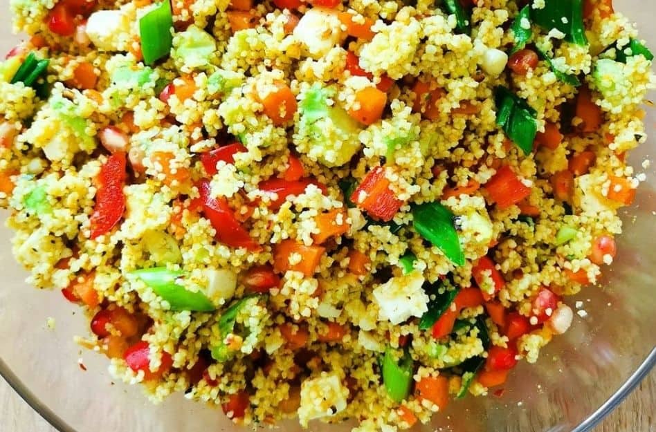 Couscous Salat mit Feta und frischem Gemüse